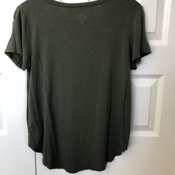 Hollisrer Must Have Collection Tee - Picture 2 of 4